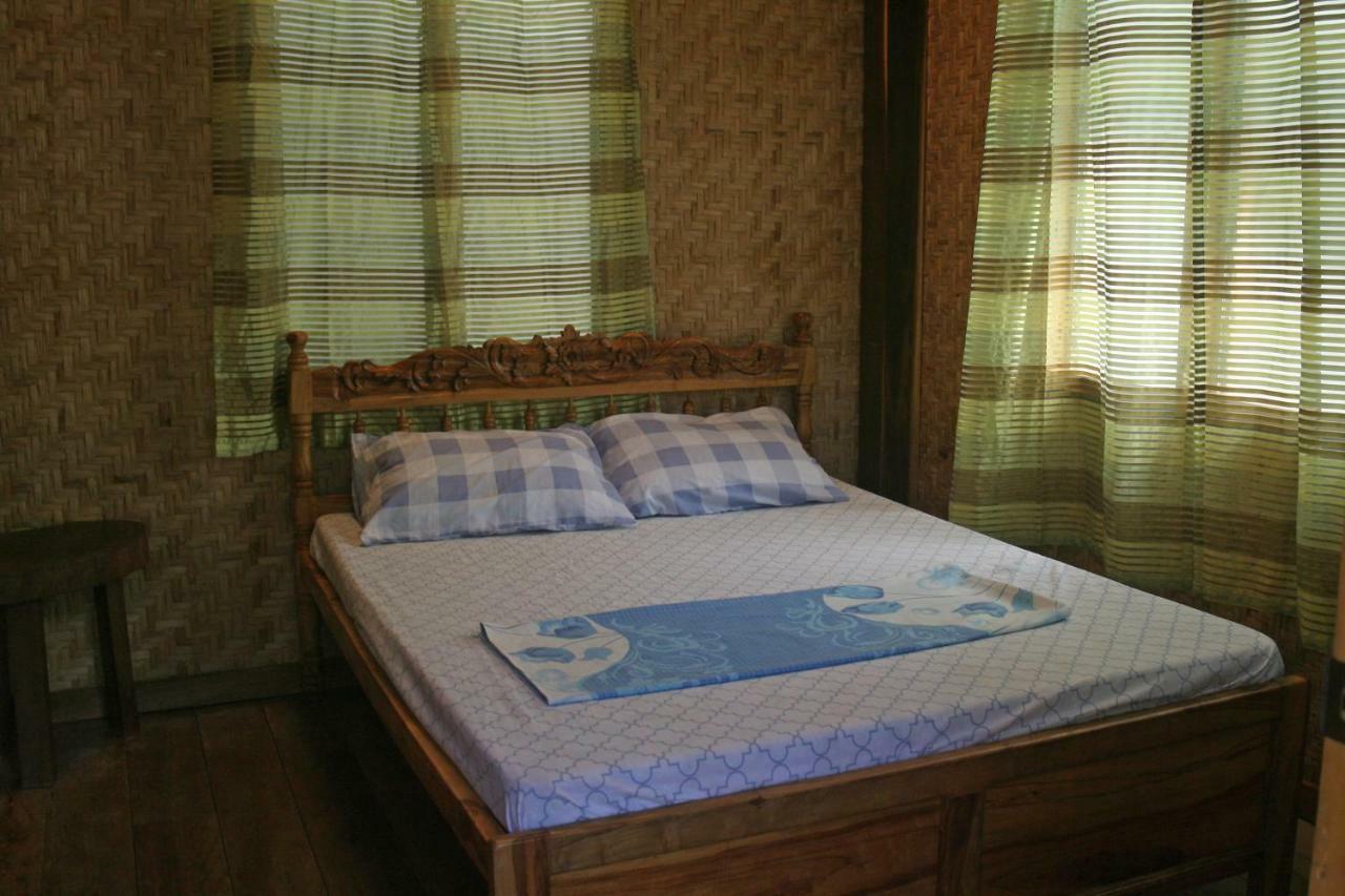 Jjs Backpackers Village Hostel *