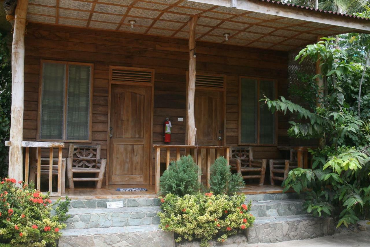 Jjs Backpackers Village Hostel *