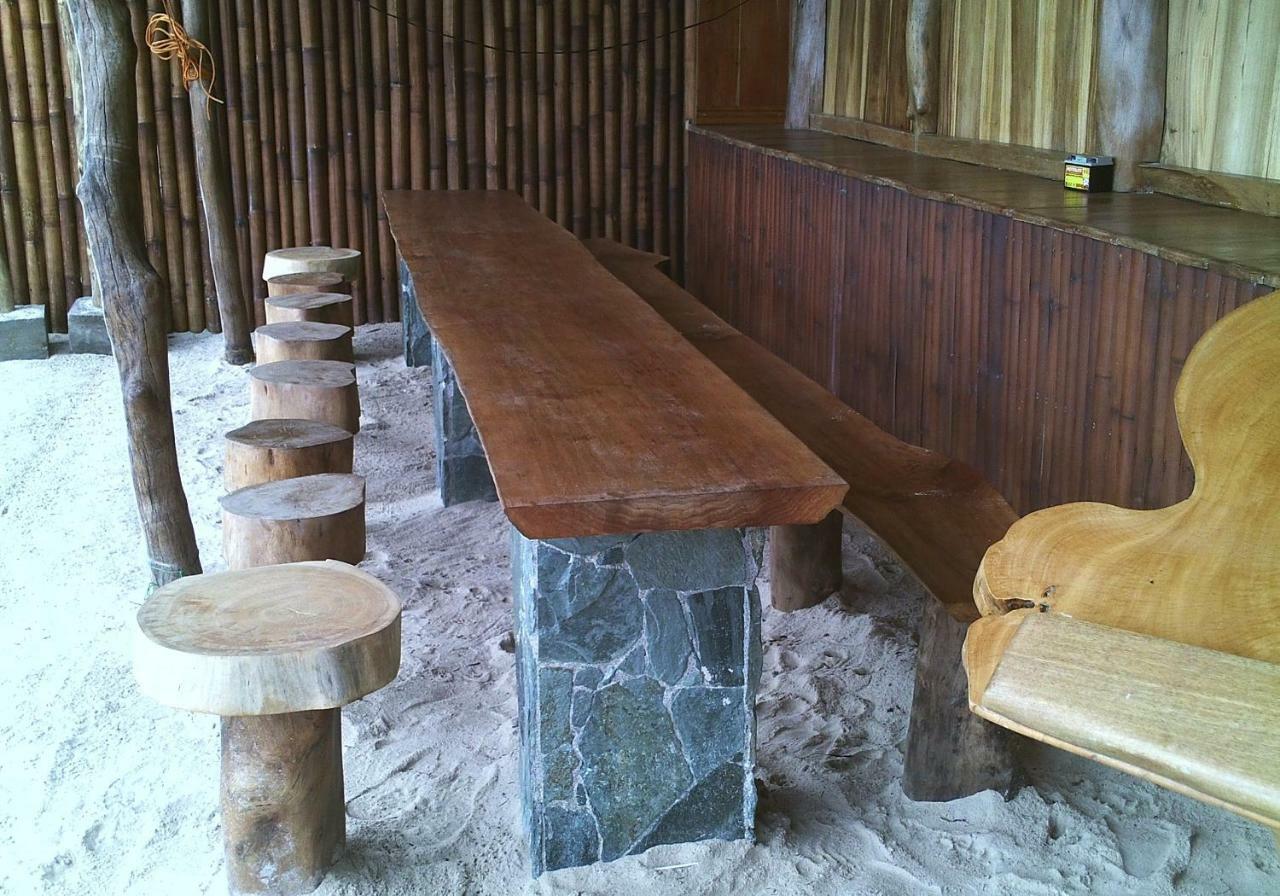 Jjs Backpackers Village *